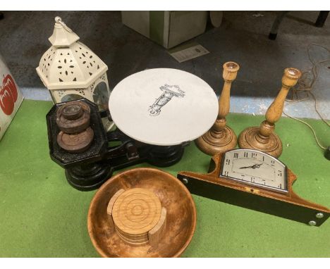 A SET OF VINTAGE SCALES, AN INLAID MANTLE CLOCK, OAK CANDLESTICKS ETC 