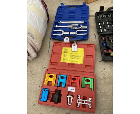 A BERGEN TIE ROD, BALL JOINT AND PITMAN ARM SET AND A FURTHER BERGEN TIMING LOCKING TOOL KIT 
