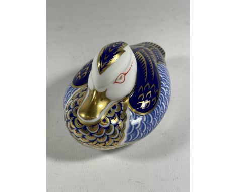 A ROYAL CROWN DERBY DUCK WITH SILVER STOPPER 