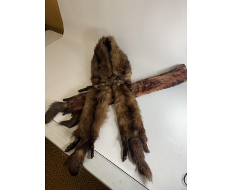 A VINTAGE MINK FUR STOLE 