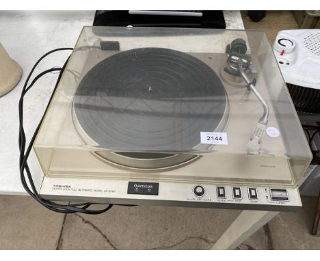 A TOSHIBA SR-Q660 RECORD PLAYER 