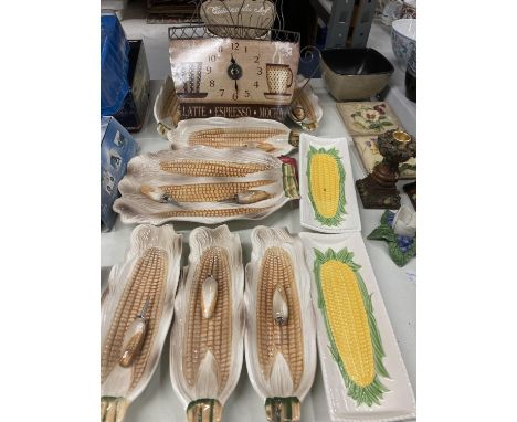 A QUANTITY OF KITCHENWARE TO INCLUDE UTENSIL JAR, CERAMIC CORN HOLDERS, WALL CLOCK, ETC., 
