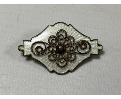 AN IVAR HOTH DANISH STERLING SILVER &amp; GUILLOCHE ENAMEL BROOCH 