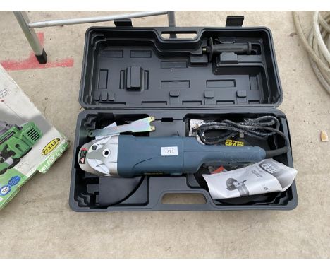 A POWER CRAFT ELECTRIC ANGLE GRINDER 