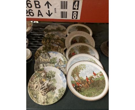 FIVE CROWN BONE CHINA COLLECTOR'S PLATES DEPICTING HUNTING SCENES TOGETHER WITH FIVE LIMITED EDITION WEDGWOOD PLATES ENTITLED