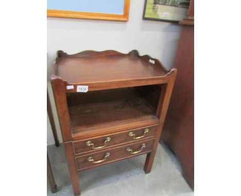 A Georgian tray topped commode