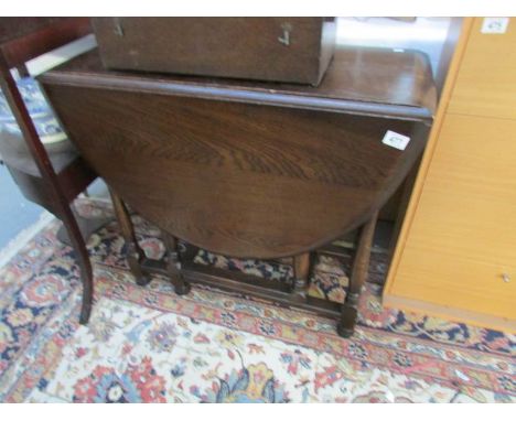 An oak gate leg table