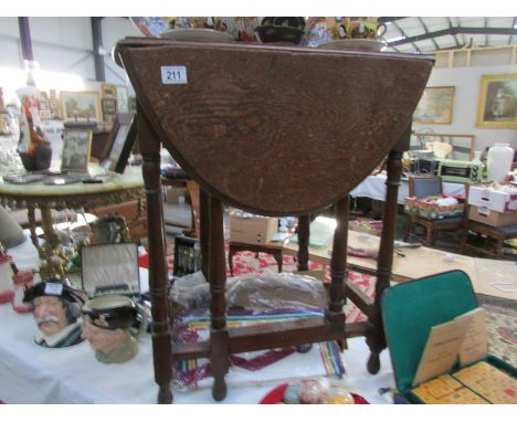 A small oak gate leg table, a/f