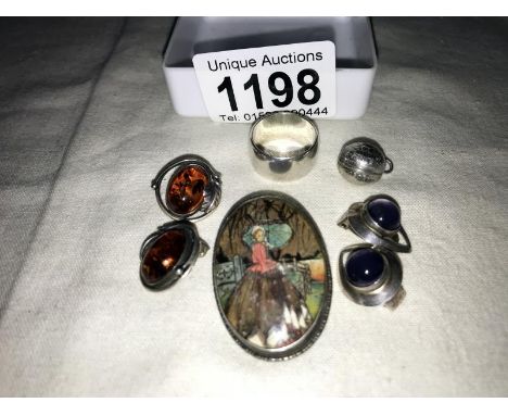 2 pairs of vintage earrings (one set amber and the other set gem stones), a silver portrait brooch, a silver ring and a silve