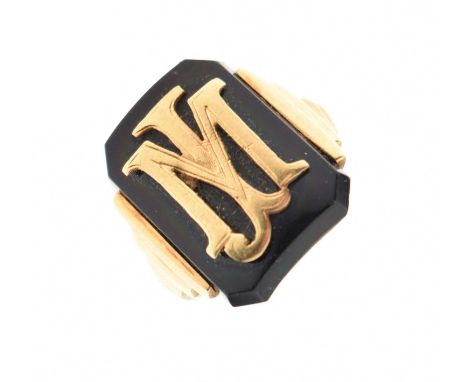 Yellow metal and onyx signet ring with 'JM' monogram, stamped '18ct', 5.6g approx (a/f)