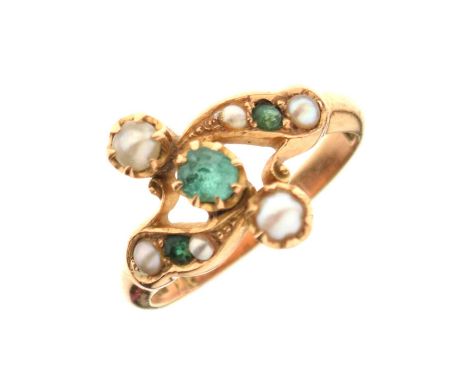 Yellow metal, emerald, and pearl dress ring, size L approx, 4g gross approx