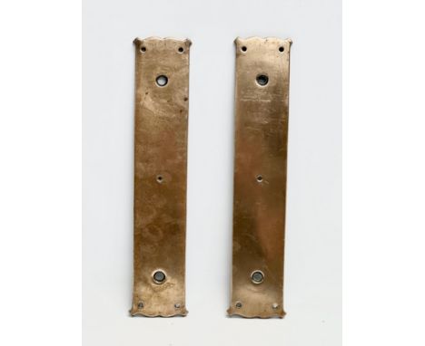 William Tonks &amp; Sons. A pair of bronze finger plates. Early 20th Century. Circa 1900. 30cm 