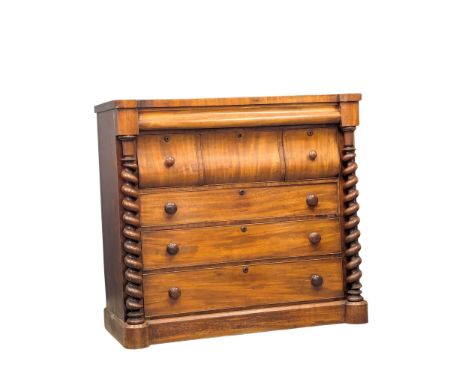 A large  Victorian mahogany oak lined chest of drawers with Barley Twist columns. Scotch style. 129.5x59.5x120cm 