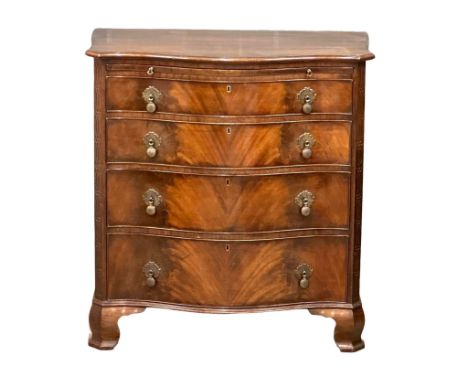 An Early 20th Century Chippendale Revival mahogany serpentine front bachelors chest of drawers. 83x50x87.5cm. (1) 