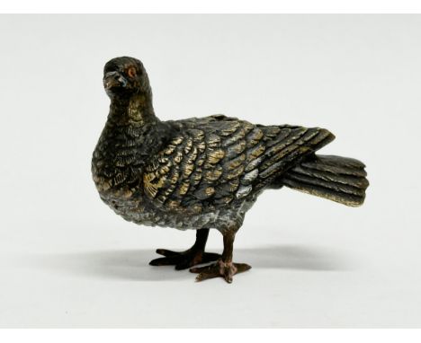 A Late 19th/Early 20th Century cold painted bronze grouse. 5x4cm 