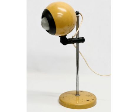 Veneta Lemi. An Italian Mid Century Space Age rise and fall desk lamp. Fully extended 55cm. 