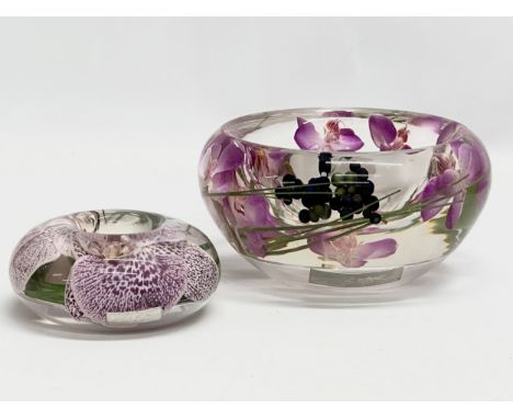 Emilio Robba. A glass incased Purple Phalaenopsis flower bowl and matching candleholder by Emilio Robba. 18x9cm. 