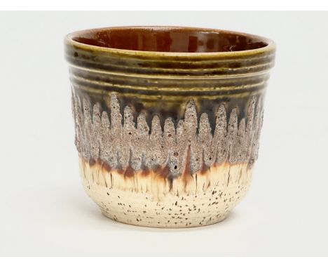 A West German Mid Century planter pot by Bay Keramik. 1960’s. 12x10cm. 