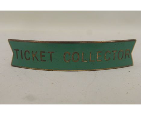A B.R. Southern Region fishtail green enamel cap badge "Ticket Collector".