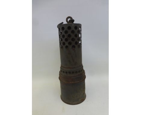 A vintage The Wolf Radiator Lamp Pat. Appd for Reg. No. 707649.
