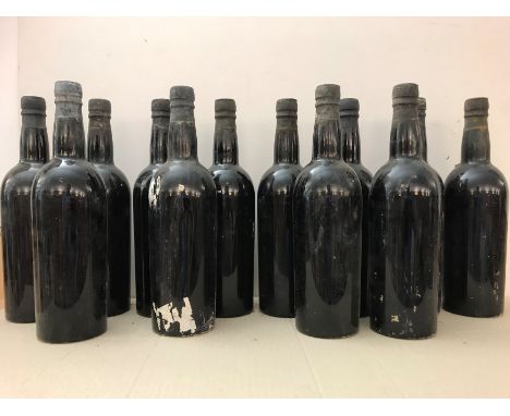 Taylor's vintage port 1960,12 bottlesCondition report: levels top shoulder or better