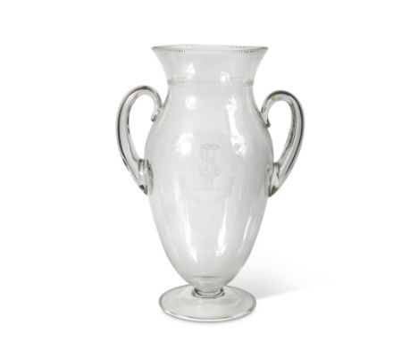 vase Auctions Prices | vase Guide Prices