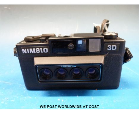 A Nimslow 3D camera in case 