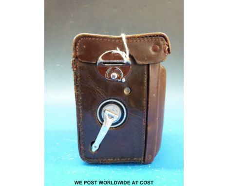 A Rolleifex TLR camera with Carl Zeiss planar 1:3,5 f=75mm lens