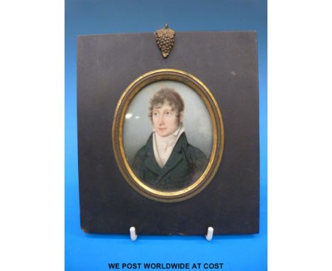 A Regency portrait miniature on ivory of a gentleman (8.5cm x 6.5cm)