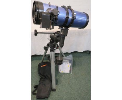 Konus Optical &amp; Sport Systems Konusmotor 130 Newtonian reflecting telescope on equatorial mount on tripod stand (manual, 