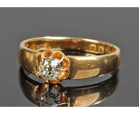 18 carat gold diamond ring, the central approximetly 0.45 carat diamond, old cut, with a wide tapering shank, ring size R