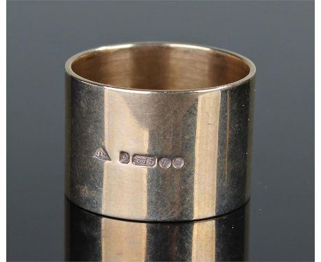 9 carat gold scarf ring, cylinder form. 7.7 grams