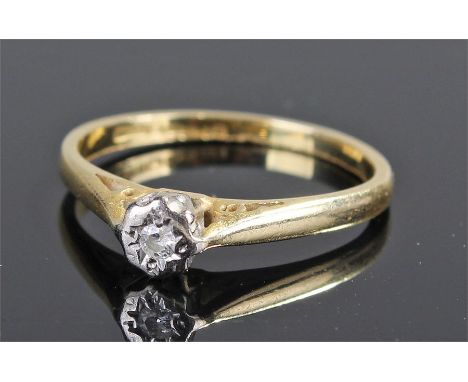 18 carat gold diamond set ring, central round cut diamond, ring size M