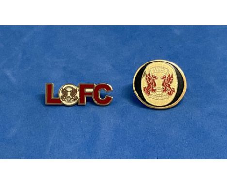 Liverpool football club metal badges. 2 included. Good condition. All autographs come with a Certificate of Authenticity. We 
