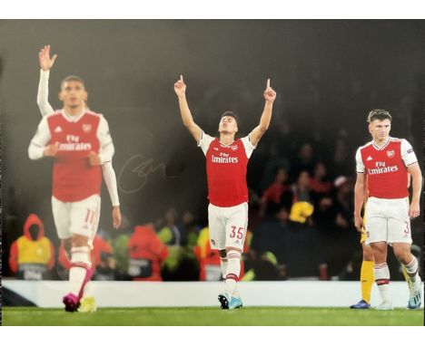 Football. Gabriel Martinelli Signed 16 x 12 inch Colour Photo. Signed in black ink. Good condition Est.