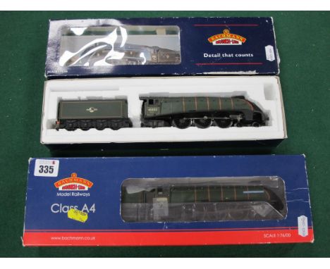 Two Bachmann 'OO' Gauge/4mm Boxed Class A4 4-6-2 Steam Locomotives with Eight Wheel Tenders,Ref No 31.957 BR green 'Seagull' 