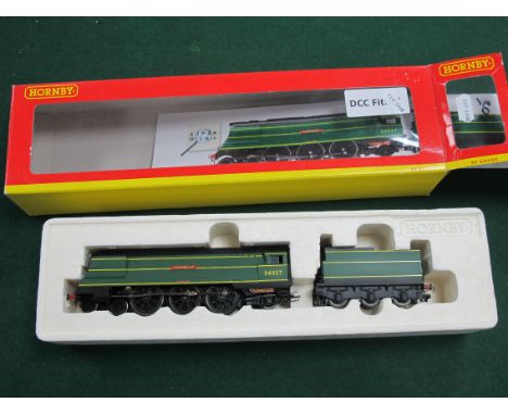 A Hornby 'OO' Gauge/4mm Ref No R2315 4-6-2 West Country Glass Steam Locomotive with Six Wheel Tender, BR green 'Clovelly' R/N
