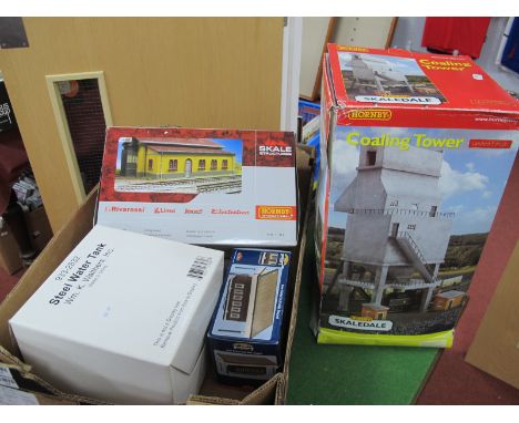 Four Boxed 'OO'/'HO' Scale Lineside Buildings, comprising of Hornby Skaledele R9640 coaling tower (box poor), Bachmann scenec