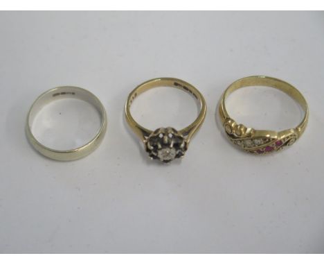 Two 9ct yellow gold rings and a 9ct white gold band ring sizes K,L,N - approx weight 8 grams - all generally good 