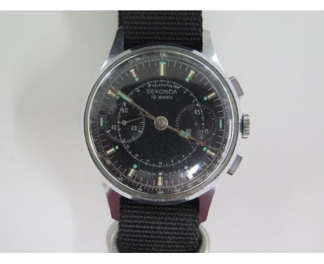A Seconda 3017 Poljot chronograph USSR vintage watch - in working order - missing chrono - 45 sec subdial hand 