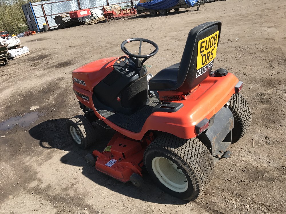 KUBOTA G2160 2WD DIESEL MOWER WITH MID MOUNTED DECK SN:12404 YEAR 2007 ...