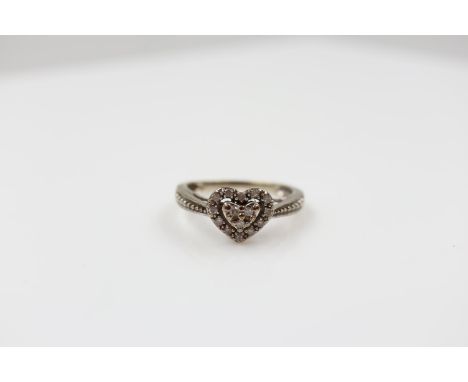 9ct white gold double heart diamond set ring, size K, 1.9g. UK P&amp;P Group 0 (£6+VAT for the first lot and £1+VAT for subse