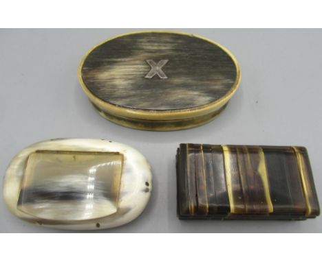 19th century horn snuff box in rectangular form with hinged lid, W7cm, oval shaped horn snuff box with hinged lid W8cm, and a