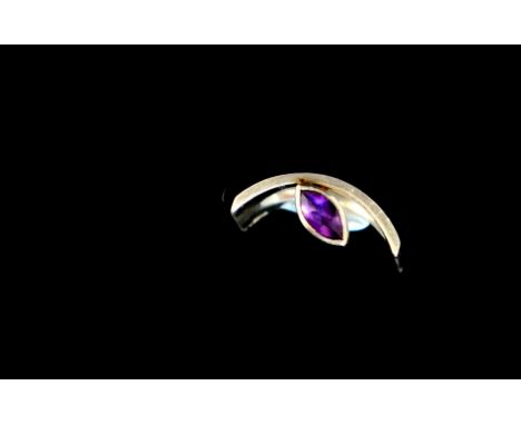 Kaunis Koru - Helsinki - A 1990s Scandinavian silver and amethyst modernist ring designed as a square concave panel of silver