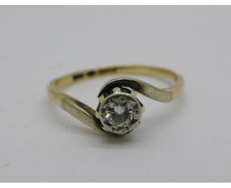 A yellow metal and platinum set diamond ring, 1.8g, O/R 