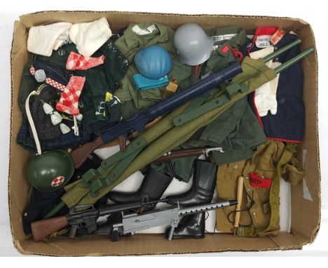 Palitoy Action Man vintage loose clothing/accessories to include guns, various part outfits, helmets/hats plus others - see p