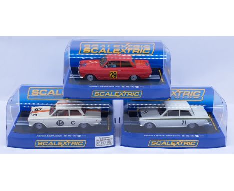 Scalextric Ford Cortina Group, 1:32nd Scale Cars to include (1) C2913 Lotus No.71 - Jim Clark; (2) C2951 - 1964 Bathurst Winn