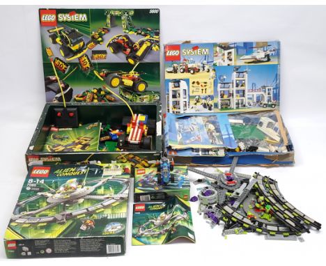 Lego mixed group to include (1) #5600 R/C Racer; (2) #6398 Classic Town - Central Precinct HQ; (3)&nbsp;#7050 Space - Alien D