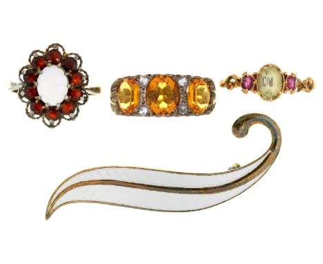 A VICTORIAN RUBY AND PERIDOT RING, TWO OTHER GEM SET RINGS AND A NORWEIGIAN SILVER GILT AND WHITE ENAMEL LEAF BROOCH Enamel b