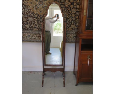 A vintage mahogany cheval mirror, approximately 163.5cm high, in a clean and good condition 